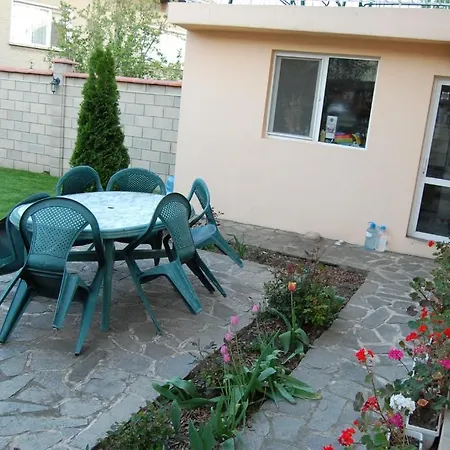 Apartament Vinitsa *